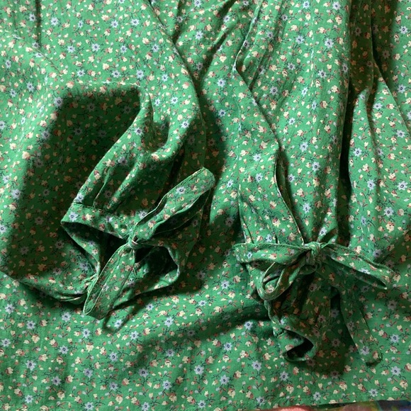 Doen O'Keefe in Green Martha's Garden - Picture 16 of 17